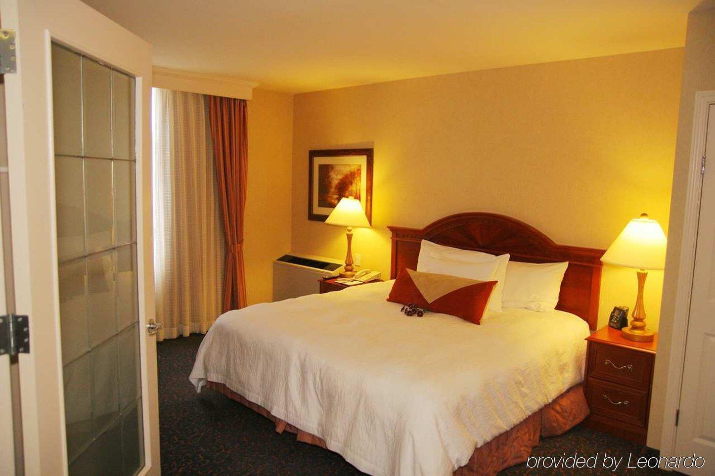 Hilton Garden Inn West Edmonton Room photo